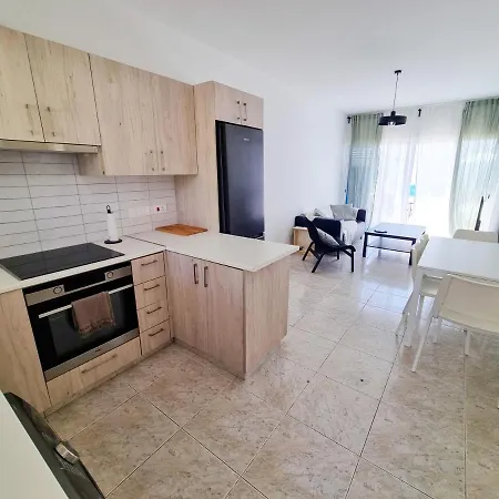 Vibes Beachfront Apartmán *