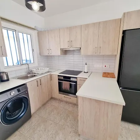 Vibes Beachfront Apartment Pyla